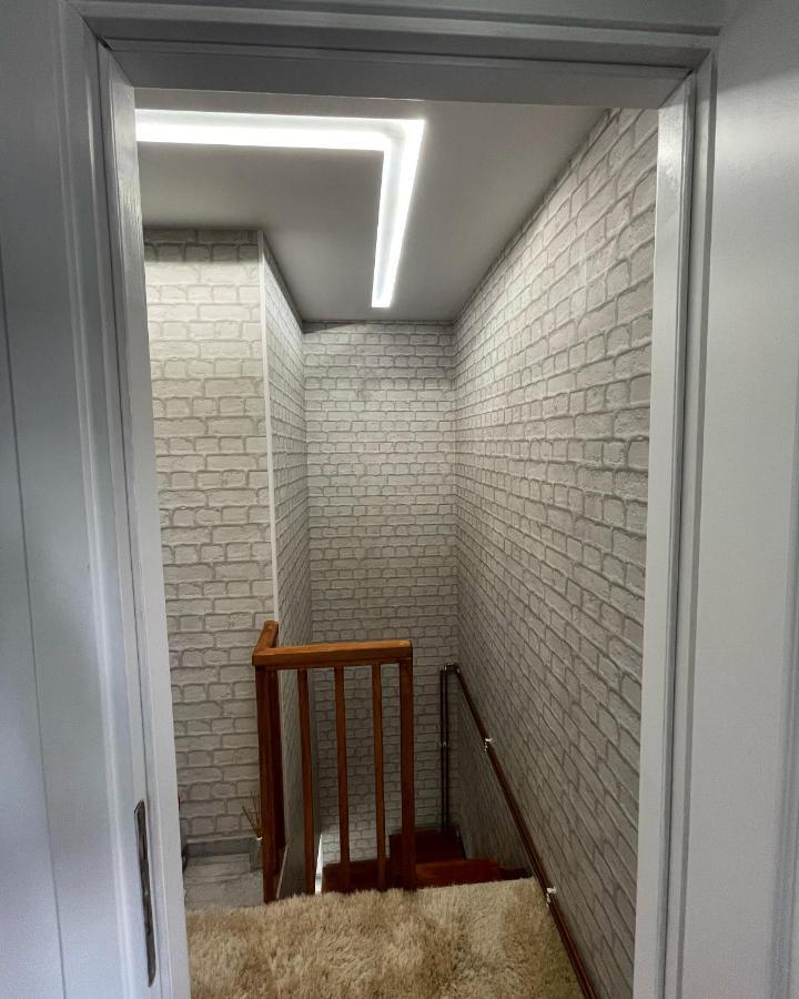 Deyinn Guest House Centrum Turda Eksteriør bilde